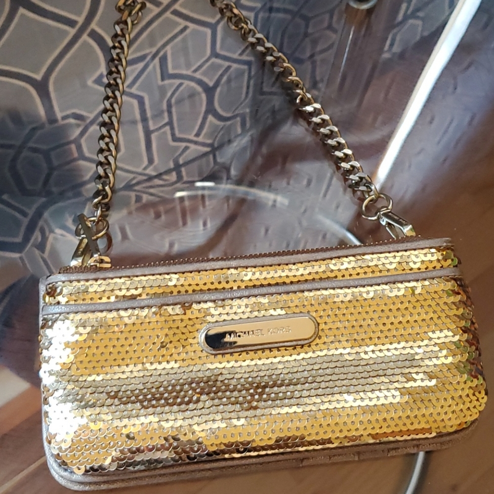 Michael Kors Convertible Chain Wallet